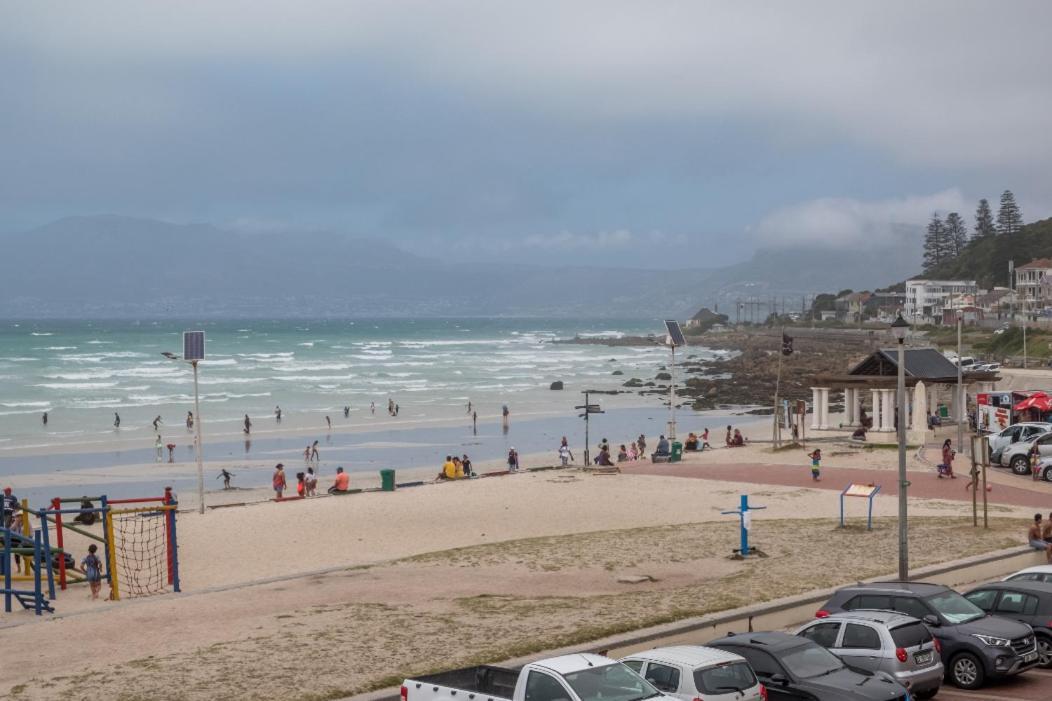 At The Beach - Muizenberg Ciudad del Cabo Exterior foto